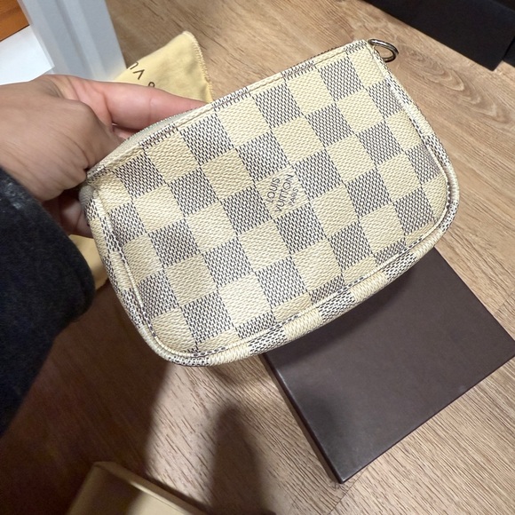 Louis Vuitton Pochette Bag Damier Azur - Picture 8 of 9